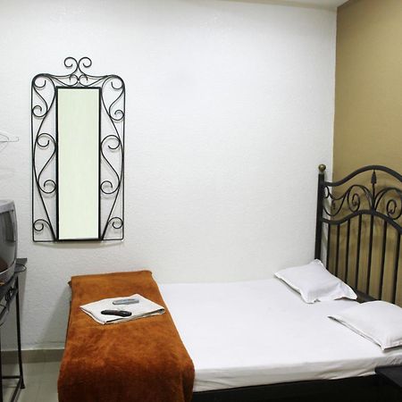Hotel Preetam Aurangabad Bagian luar foto