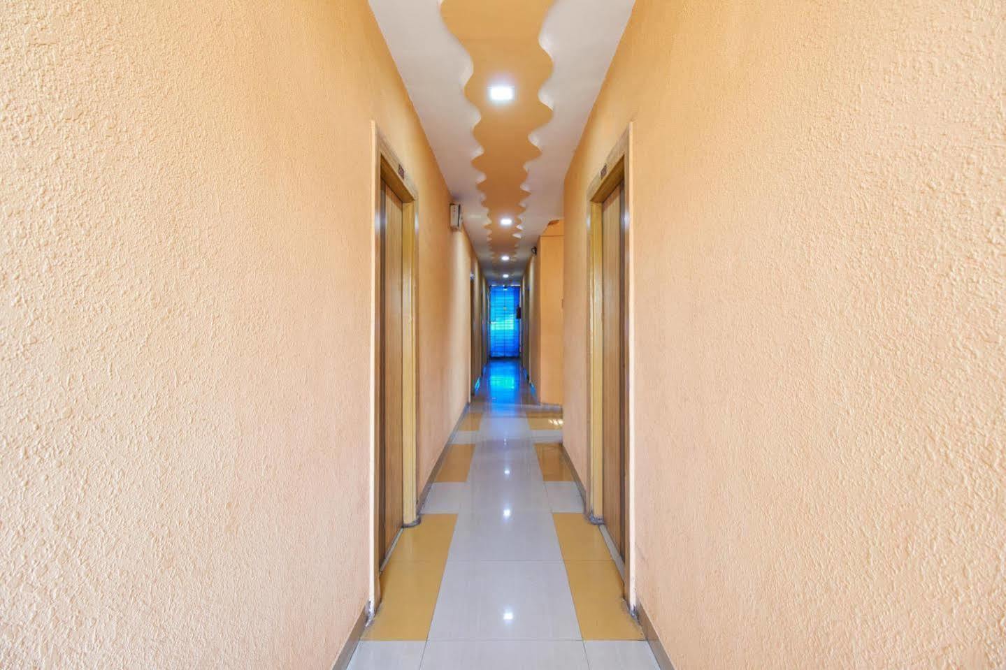 Hotel Preetam Aurangabad Bagian luar foto