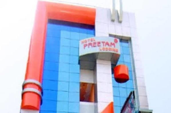 Hotel Preetam Aurangabad Bagian luar foto